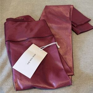 The Noli Shop Liquid Leggings in Pinot